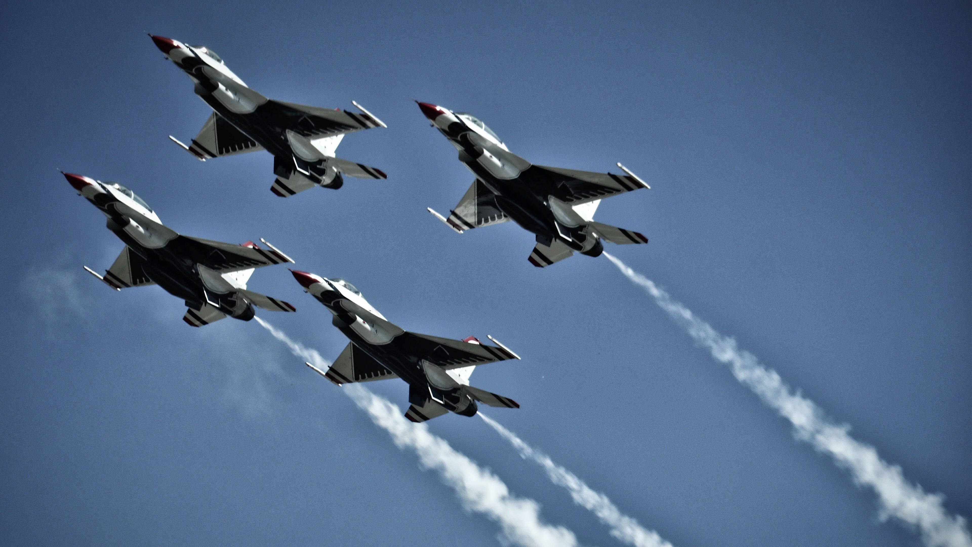 im体育官方登录-球员在转换节奏中如何选择突破或回传，怎么转球分队